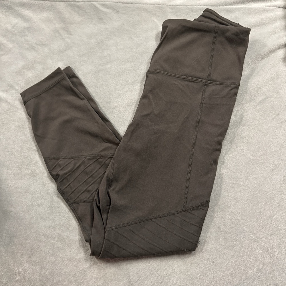 Bundle of 2 size SM leggings